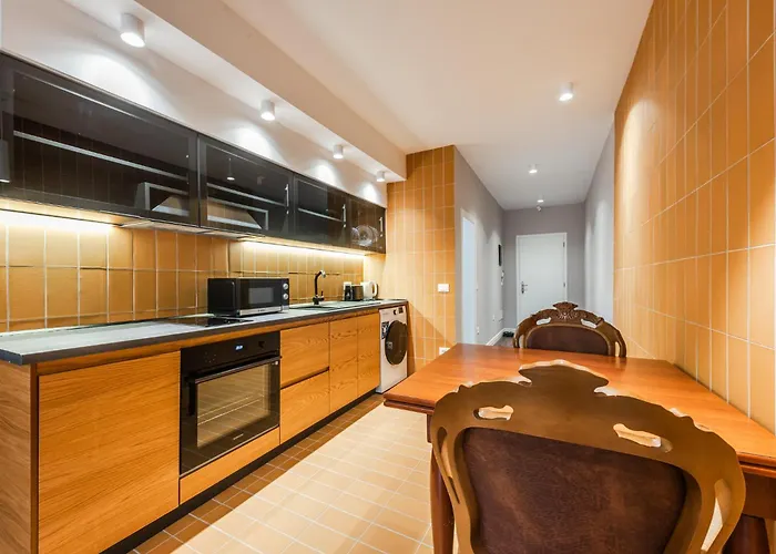 アパート Moskat By