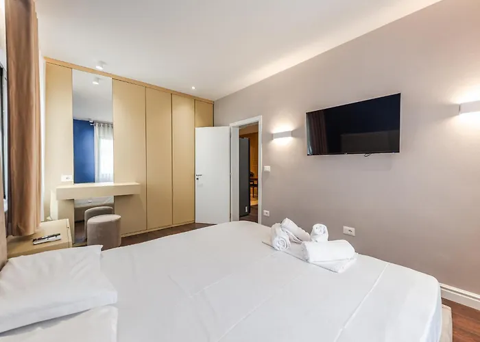 Moskat By * ティラナ