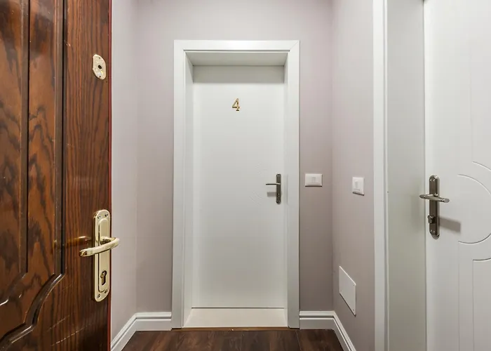 アパート Moskat By ティラナ