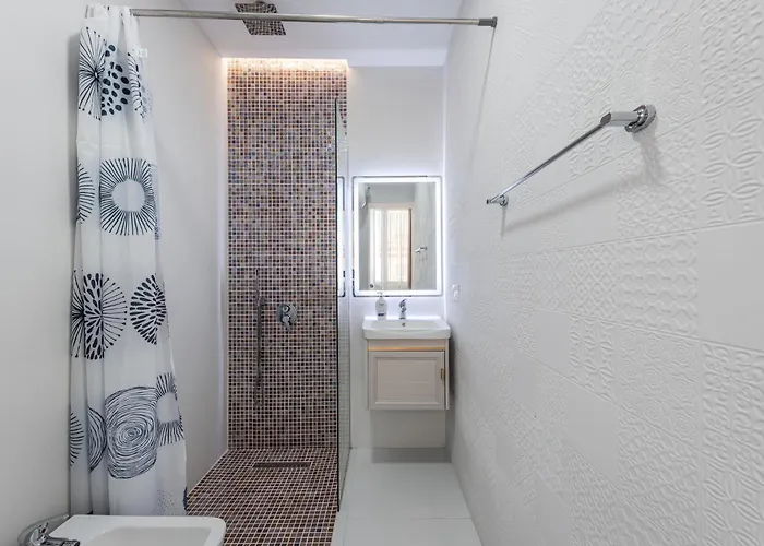 Moskat By * ティラナ