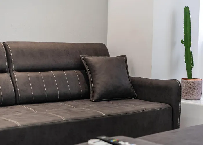 Moskat By ティラナ